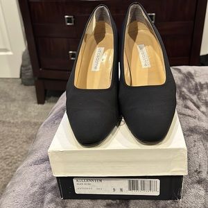 Liz Claiborne Millennium Black Heels, Size 9M, Great Condition!!